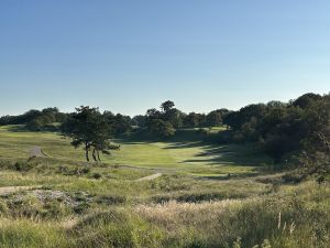 Royal Hague 13th